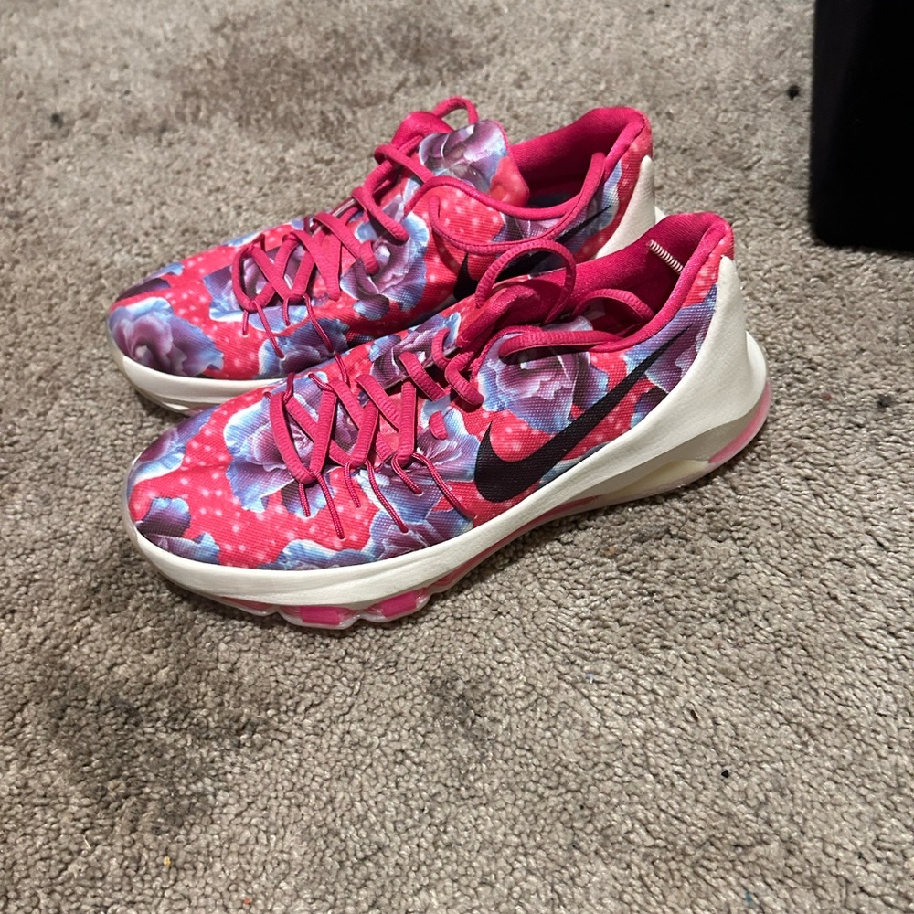 Pink Kd’s